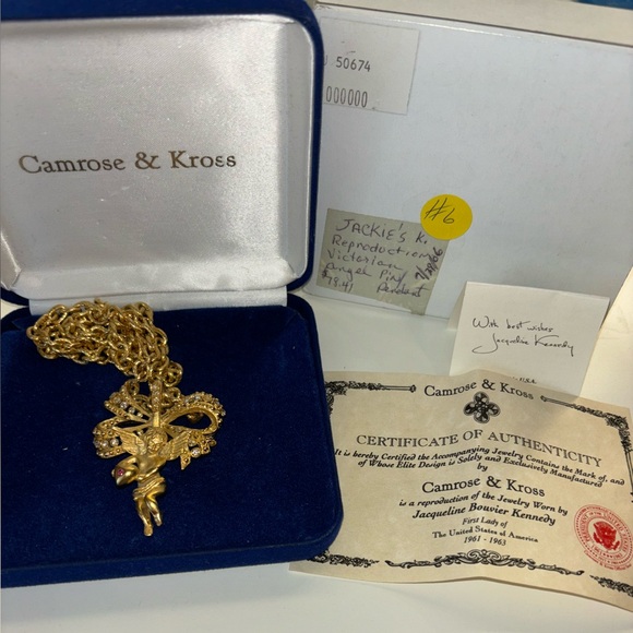 Jacqueline Kennedy Reproduction Victorian Angel Pendent - Picture 2 of 3